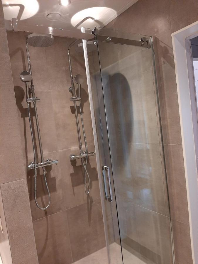 סינט אנלנד Luxe Chalet 'Wysha' מראה חיצוני תמונה